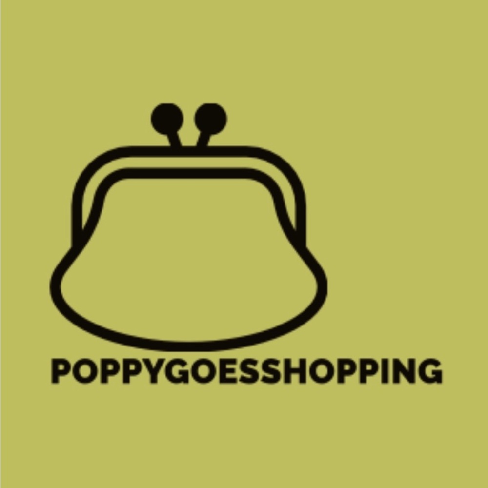 Poppy Goes Shopping